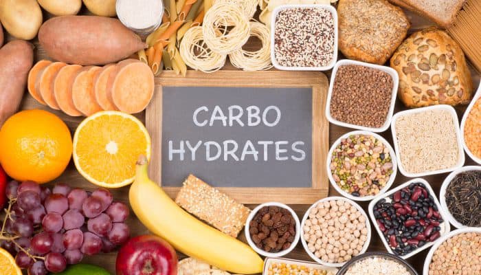 Hạn chế thu nạp thực phẩm nhiều đường và carbohydrate tinh chế 