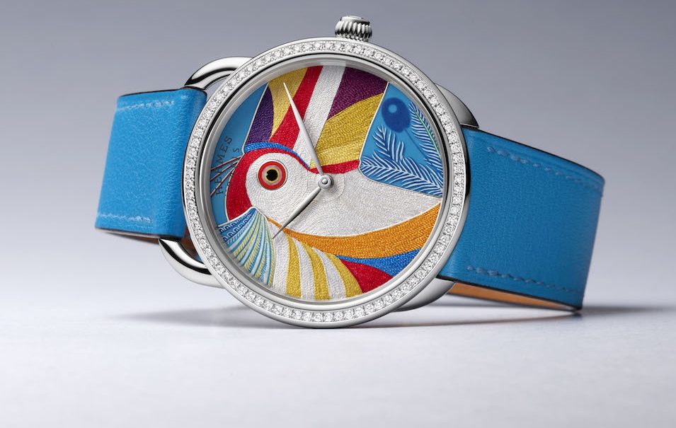 Thương hiệu Hermès vừa ra mắt đồng hồ Arceau Toucan de Paradis