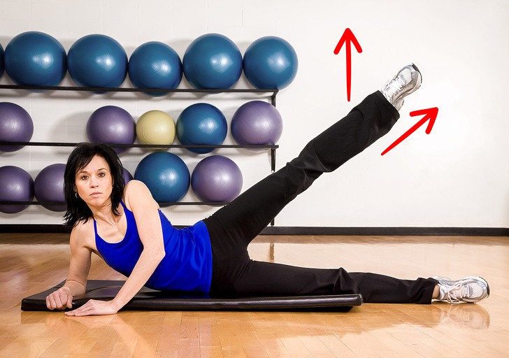 Bài tập Pilates nâng chân giúp giảm mỡ đùi hiệu quả