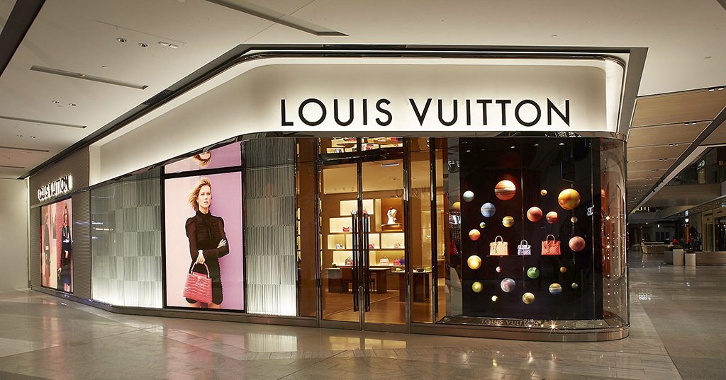 Louis Vuitton là biểu tượng của giới thời trang thượng lưu tại Pháp